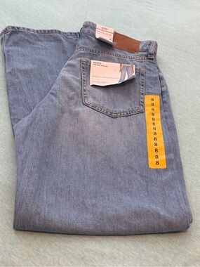 NWT AERO High Rise Wide Leg Size 8 Jeans